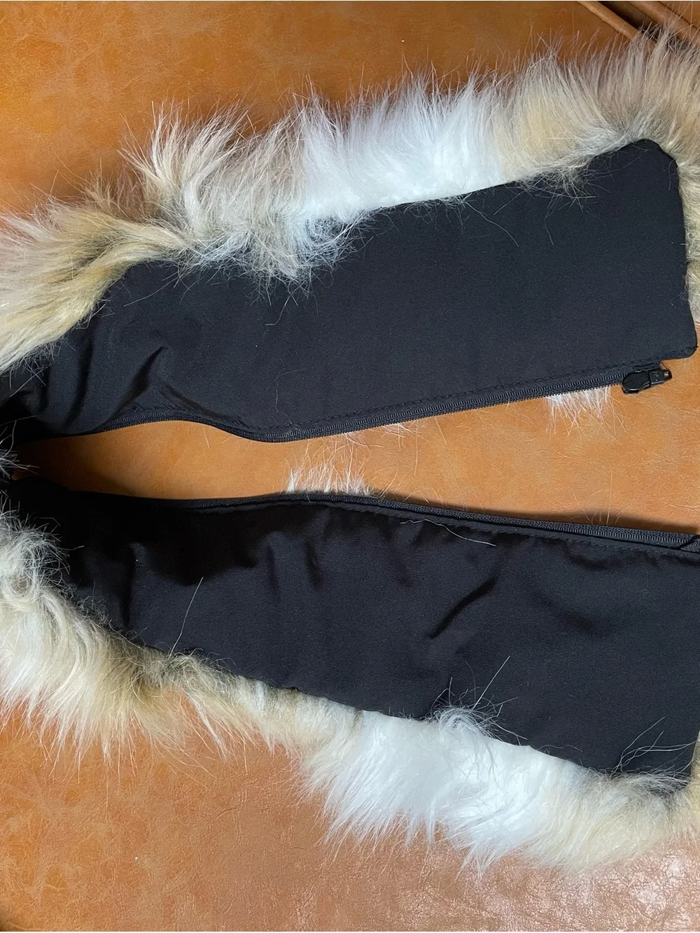 Faux Fur Coat Collar in White and Cream